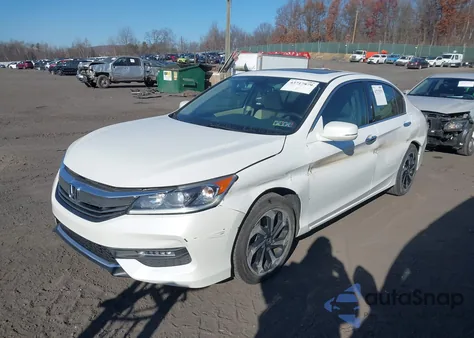 2017 Honda Accord Ex-L V6 z USA, uszkodzony, nr VIN 1HGCR3F80HA043486
